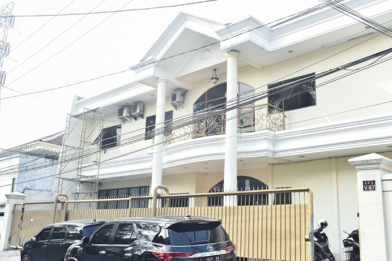 Reddoorz Near Lenmarc Mall Surabaya Pradahkalikendal Buitenkant foto